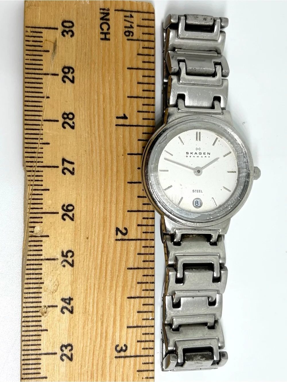 Vintage Skagen Stainless Steel Analog Diamond Wrist Watch Working New Battery